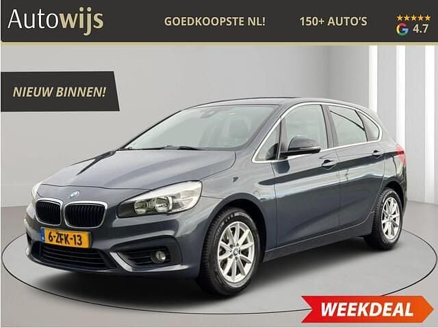 Grijs Gebruikt 2014 BMW 218 Executive Stationwagen | € 7.995 (Eerlijke prijs) - Afbeelding 1/4