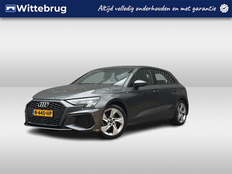 Grijs Gebruikt 2021 Audi A3 Sportback e-tron S-Line Sedan | € 28.950 (Eerlijke prijs) - Afbeelding 1/2