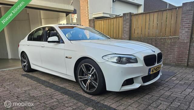 Wit Gebruikt 2010 BMW 528 Executive Sedan | € 11.850 (Eerlijke prijs) - Afbeelding 1/4