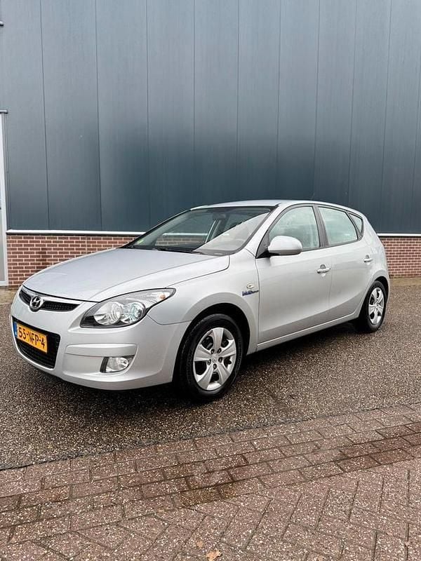 Gebruikt 2010 Hyundai i30 Dynamiq | € 3.495 (Eerlijke prijs) - Afbeelding 1/4
