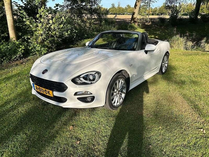 Gebruikt 2016 Fiat 124 Spider Cabriolet | € 19.500 (Eerlijke prijs) - Afbeelding 1/4