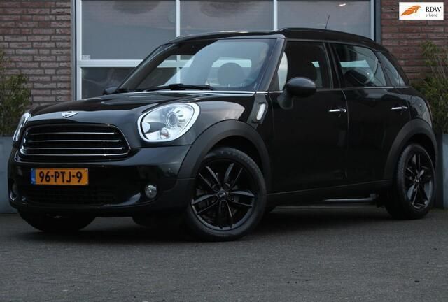 Zwart Gebruikt 2011 Mini Cooper Countryman Pepper SUV | € 6.950 (Eerlijke prijs) - Afbeelding 1/4