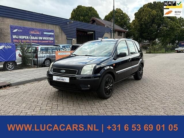 Zwart Gebruikt 2003 Ford Fusion MPV | € 1.795 (Eerlijke prijs) - Afbeelding 1/4