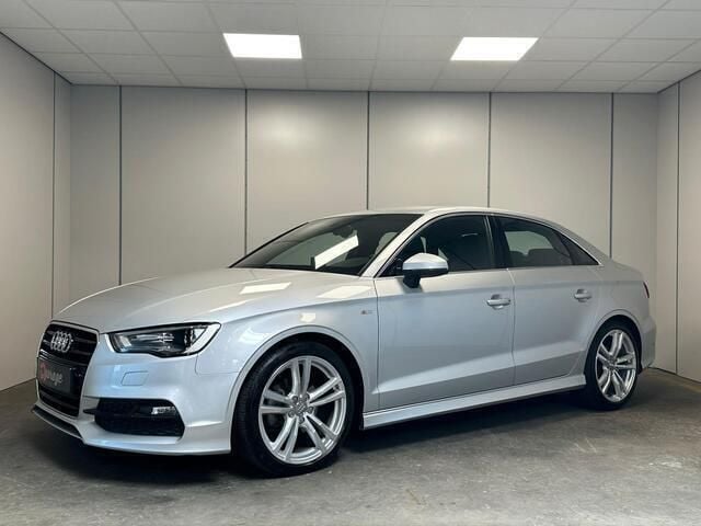 Grijs Gebruikt 2014 Audi A3 S-Line Sedan | € 17.950 (Duur) - Afbeelding 1/4
