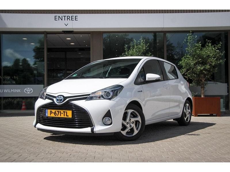 Wit Gebruikt 2016 Toyota Yaris Trend Hatchback | € 11.950 (Eerlijke prijs) - Afbeelding 1/4