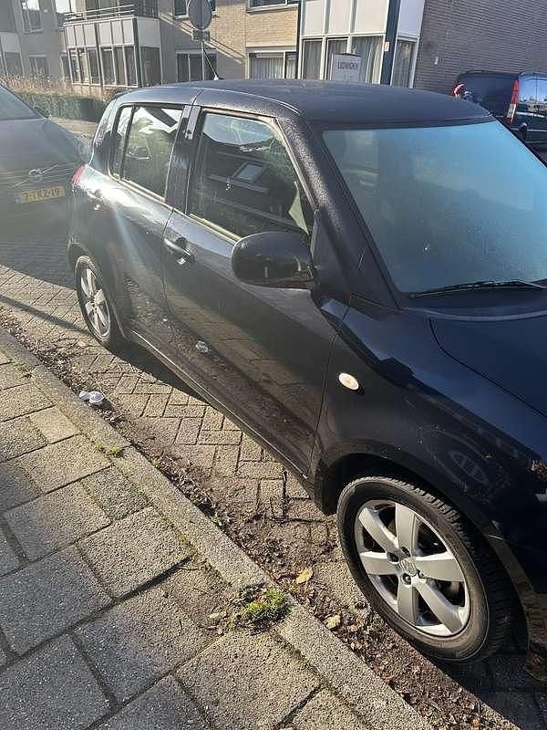Occasion Suzuki Swift 92 PK (67 kW) 2007 Zwart Hatchback