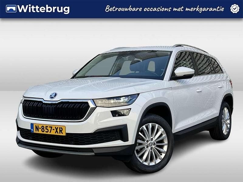 Wit Occasion 2022 Skoda Kodiaq Business Line SUV | € 31.950 (Goede deal) - Afbeelding 1/2