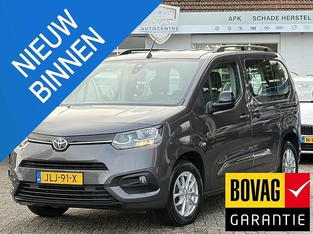 Grijs Gebruikt 2024 Toyota Proace Verso City Stationwagen | € 33.950 (Eerlijke prijs) - Afbeelding 1/4
