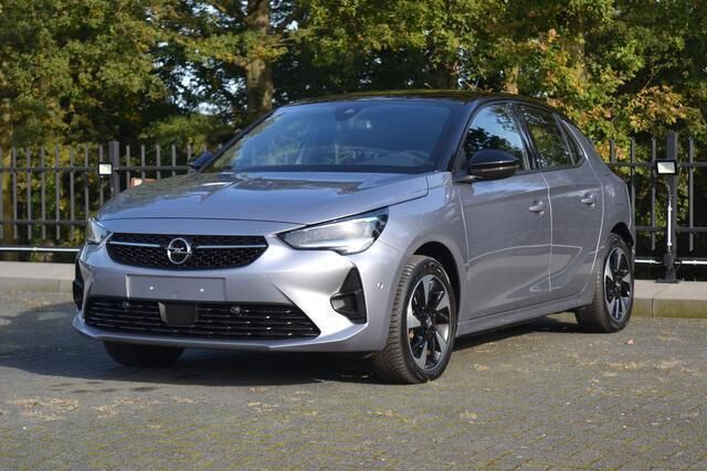 Grijs Gebruikt 2022 Opel Corsa-e GS Line Hatchback | € 17.450 (Goede deal) - Afbeelding 1/4