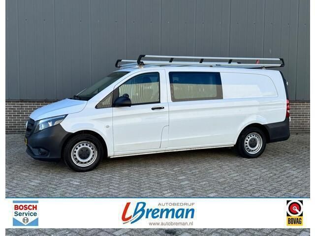 Wit Gebruikt 2021 Mercedes Vito MPV | € 19.995 (Eerlijke prijs) - Afbeelding 1/4