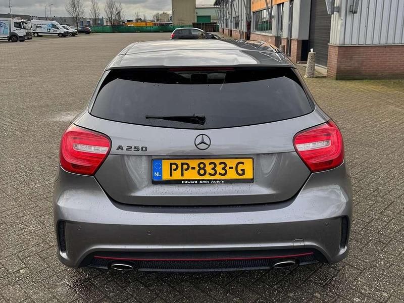 Occasion Mercedes A250 211 PK (155 kW) 2014 Grijs Stationwagen