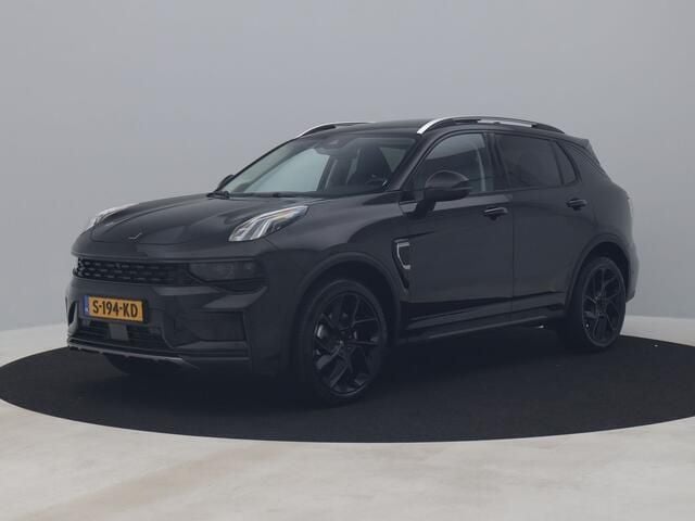 Zwart, metallic lak Gebruikt 2023 Lynk & Co 01 SUV | € 27.900 (Eerlijke prijs) - Afbeelding 1/3