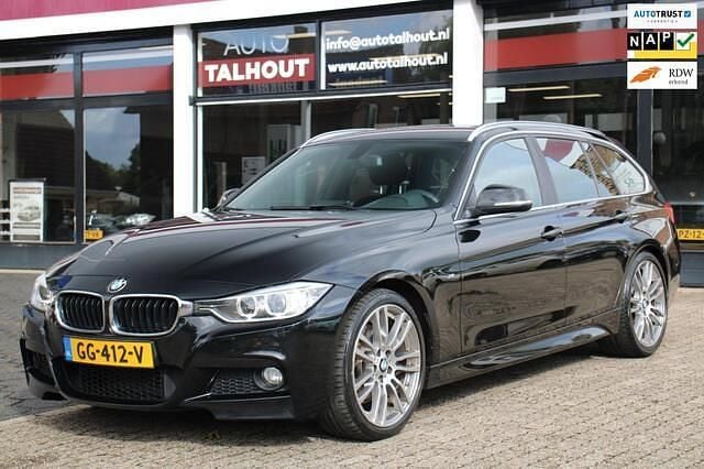 Zwart Gebruikt 2015 BMW 316 Executive Stationwagen | € 11.950 (Eerlijke prijs) - Afbeelding 1/4
