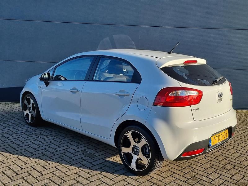 Occasion Kia Rio Comfort 2014 Wit Hatchback