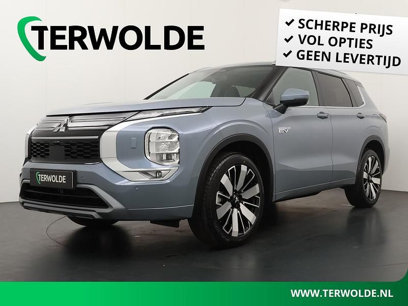 Grijs Gebruikt 2025 Mitsubishi Outlander Instyle SUV | € 57.245 - Afbeelding 1/4