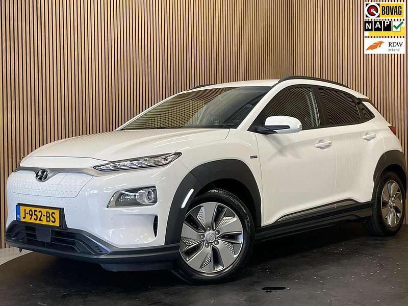 Wit Gebruikt 2020 Hyundai Kona Premium SUV | € 17.550 (Eerlijke prijs) - Afbeelding 1/2