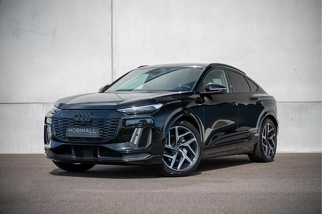 Zwart Gebruikt 2025 Audi Q6 Sportback e-tron Performance SUV | € 83.980 - Afbeelding 1/4