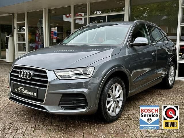 Grijs Gebruikt 2015 Audi Q3 Sport SUV | € 16.800 (Eerlijke prijs) - Afbeelding 1/4