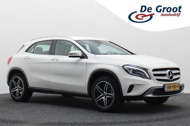 Wit Gebruikt 2015 Mercedes GLA180 Ambition SUV | € 15.950 (Goede deal) - Afbeelding 1/4