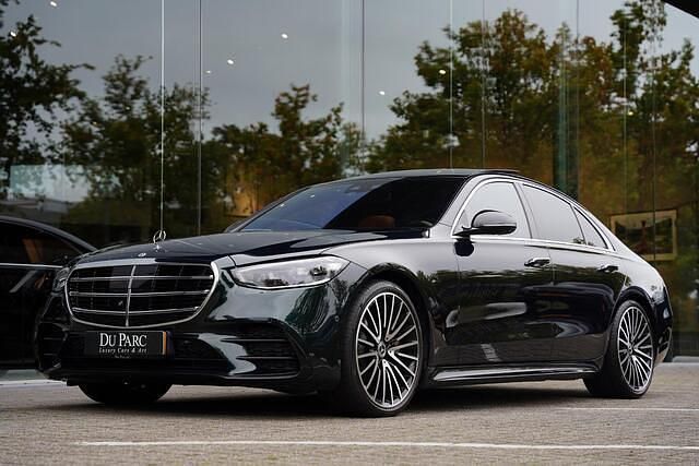 Groen Gebruikt 2021 Mercedes S400 AMG Sedan | € 87.888 (Iets duurder) - Afbeelding 1/4