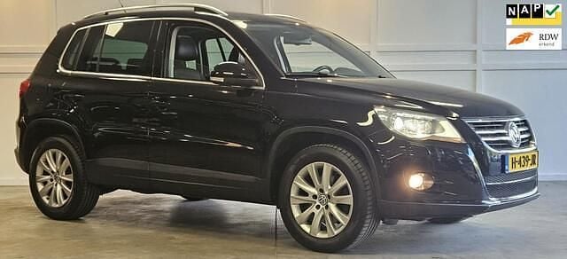 Zwart Gebruikt 2009 VW Tiguan Sport SUV | € 7.950 (Eerlijke prijs) - Afbeelding 1/4