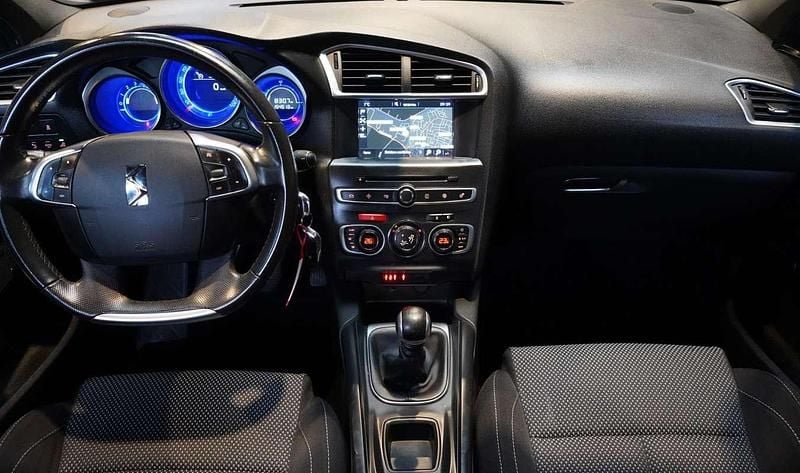 Occasion DS Automobiles DS4 Business 131 PK (96 kW) 2016 Zwart Hatchback