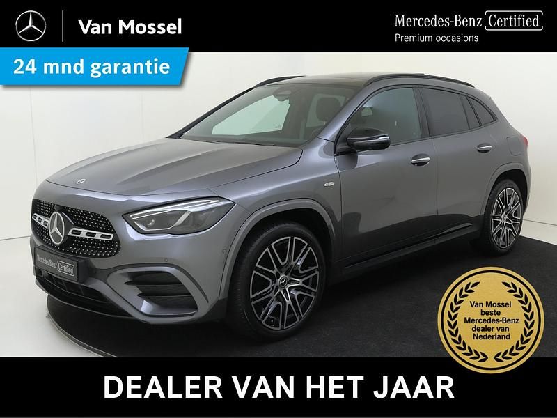 Grijs Occasion 2025 Mercedes GLA250 Business SUV | € 53.945 (Duur) - Afbeelding 1/4