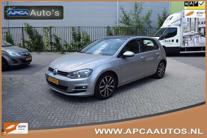 Grijs Gebruikt 2013 VW Golf VII Highline Hatchback | € 10.945 (Eerlijke prijs) - Afbeelding 1/4