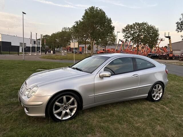 Occasion Mercedes C180 143 PK (105 kW) 2005 Grijs Coupé