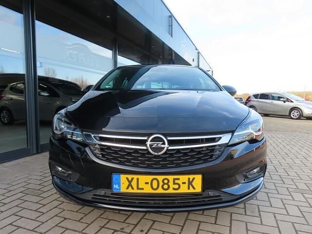 Occasion Opel Astra Innovation 150 PK (110 kW) 2019 Zwart (metallic) Hatchback