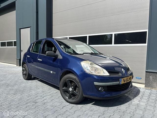 Blauw Gebruikt 2008 Renault Clio II Hatchback | € 1.695 (Goede deal) - Afbeelding 1/4