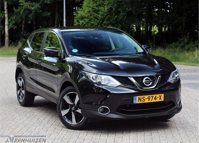 Zwart Gebruikt 2017 Nissan Qashqai N-Connecta SUV | € 10.899 (Eerlijke prijs) - Afbeelding 1/4