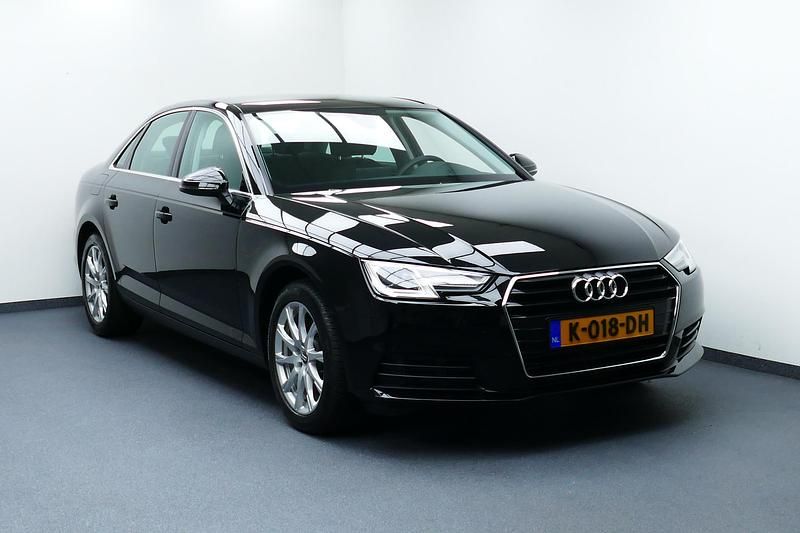Zwart Gebruikt 2019 Audi A4 Sport Sedan | € 25.244 - Afbeelding 1/4