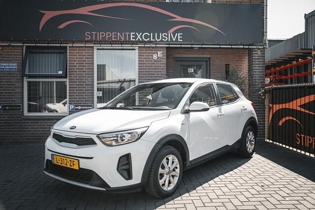 Wit Gebruikt 2017 Kia Stonic Edition 7 SUV | € 8.100 - Afbeelding 1/4