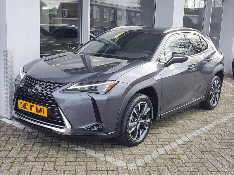 Grijs Occasion 2023 Lexus UX Luxury Line SUV | € 37.445 (Goede deal) - Afbeelding 1/4