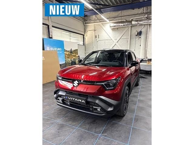 Rood Nieuw 2026 Suzuki Vitara Style SUV | € 37.795 (Duur) - Afbeelding 1/4