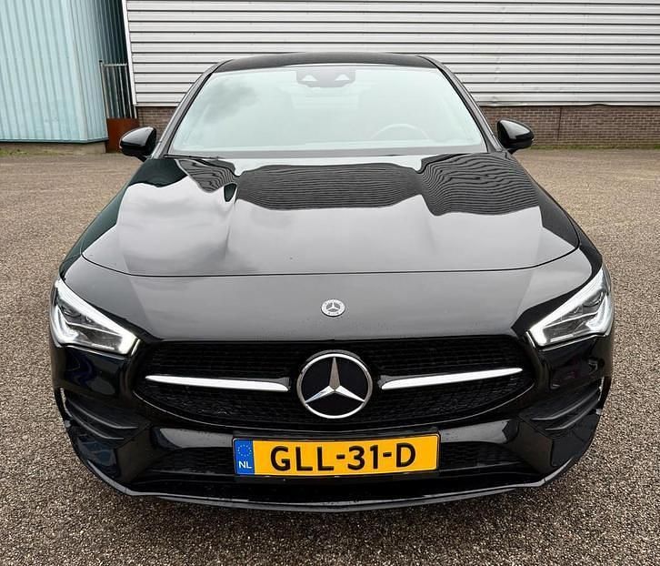 Occasion Mercedes CLA250e Premium Plus 161 PK (118 kW) 2021 Zwart Sedan