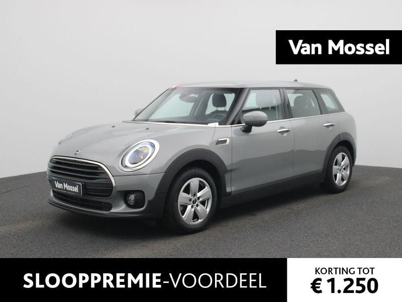 Grijs Gebruikt 2022 Mini Cooper Clubman Essential Stationwagen | € 22.400 (Eerlijke prijs) - Afbeelding 1/4