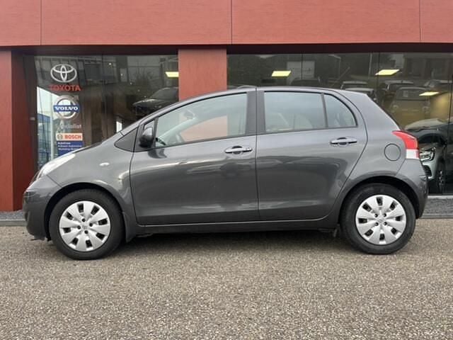 Grijs Gebruikt 2009 Toyota Yaris Hatchback | € 6.950 (Eerlijke prijs) - Afbeelding 1/4