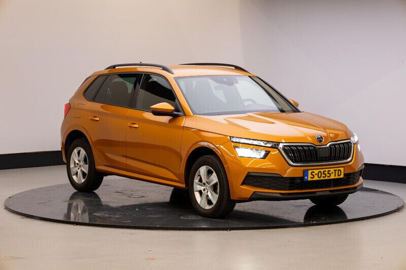Oranje Gebruikt 2023 Skoda Kamiq Business Line SUV | € 21.945 (Eerlijke prijs) - Afbeelding 1/4