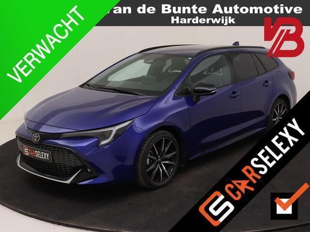 Blauw, metallic lak Gebruikt 2023 Toyota Corolla Sport Stationwagen | € 31.950 (Eerlijke prijs) - Afbeelding 1/4