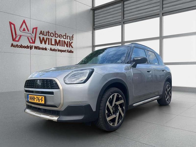 Grijs Gebruikt 2024 Mini Countryman Favoured SUV | € 46.498 - Afbeelding 1/4