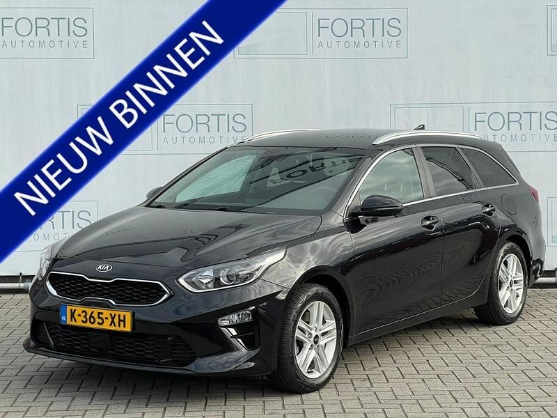 Zwart Gebruikt 2021 Kia Ceed Stationwagen | € 18.900 (Eerlijke prijs) - Afbeelding 1/4