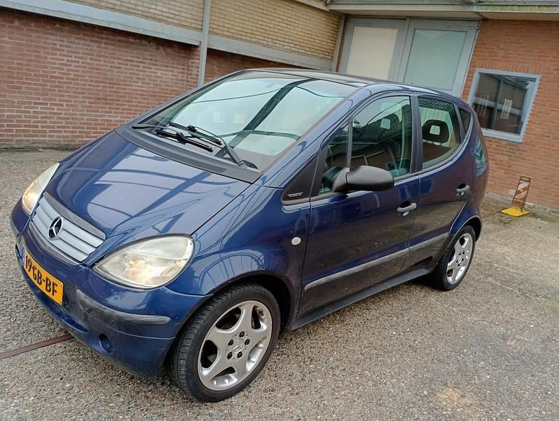 Blauw Gebruikt 2000 Mercedes A140 Avantgarde MPV | € 1.950 (Eerlijke prijs) - Afbeelding 1/4