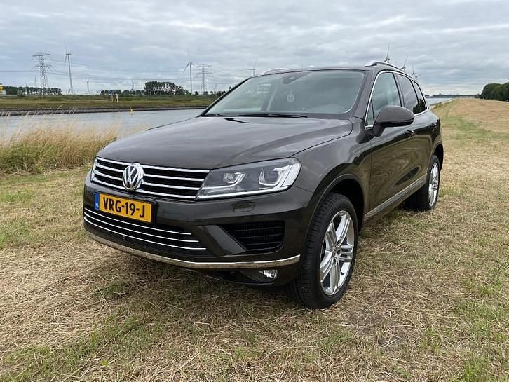 Occasion 2017 VW Touareg SUV | € 33.950 - Afbeelding 1/4