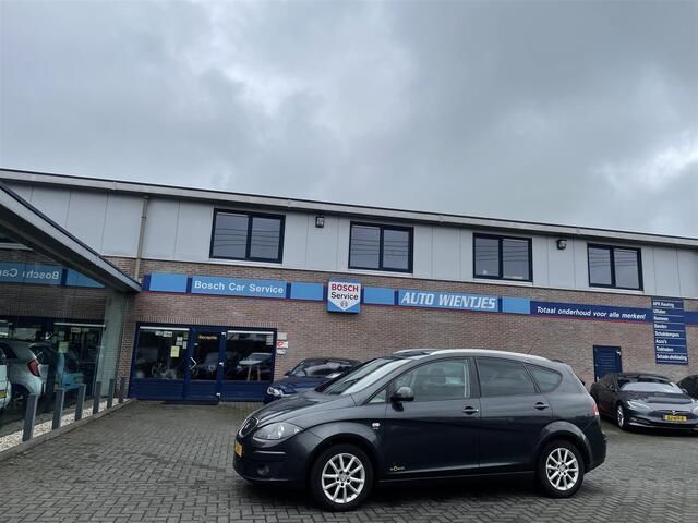 Grijs, metallic lak Gebruikt 2012 Seat Altea XL Business MPV | € 3.950 (Eerlijke prijs) - Afbeelding 1/4