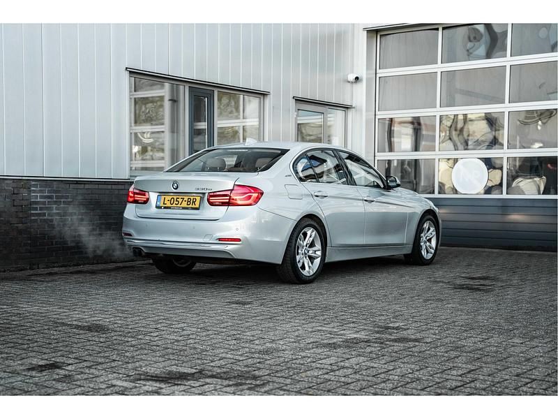 Occasion BMW 330 Executive 252 PK (185 kW) 2016 Grijs Sedan