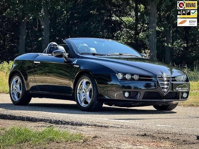 Zwart, metallic lak Gebruikt 2007 Alfa Romeo Spider Exclusive Cabriolet | € 11.899 (Eerlijke prijs) - Afbeelding 1/4