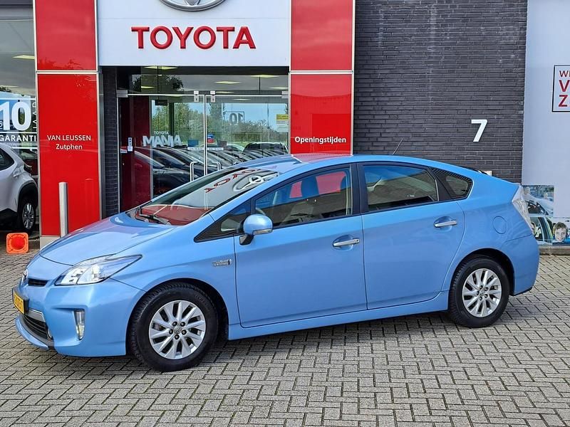 Blauw Gebruikt 2015 Toyota Prius Hatchback | € 11.900 (Eerlijke prijs) - Afbeelding 1/4