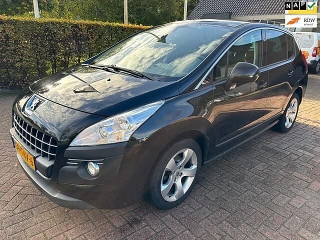 Zwart Gebruikt 2012 Peugeot 3008 Active MPV | € 4.999 (Eerlijke prijs) - Afbeelding 1/1